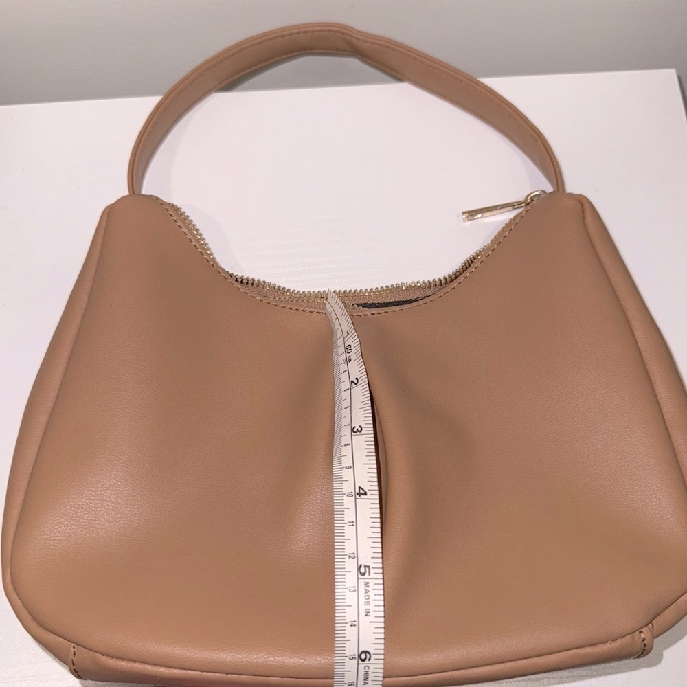 Elegant Tan Handbag - Picture 7 of 7